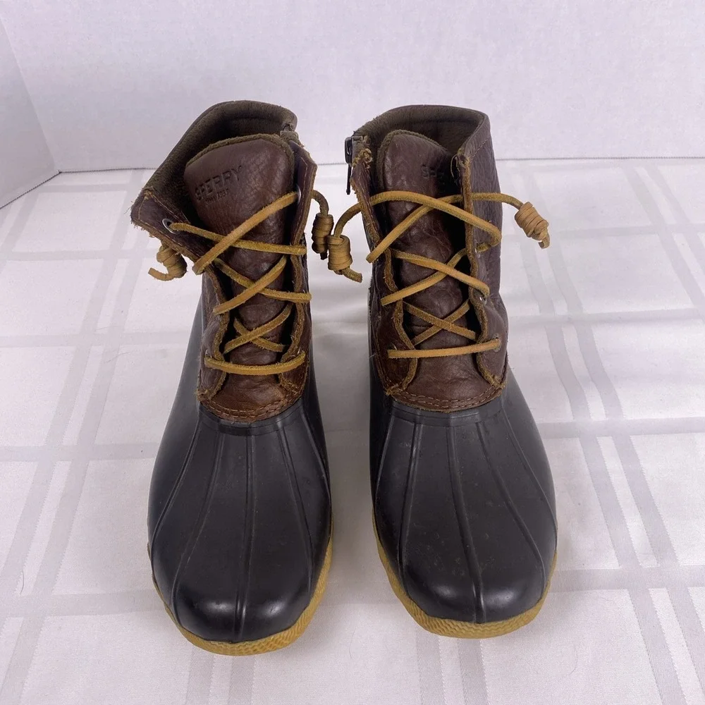 Sperry Saltwater Duck Boot in Tan/Dark Brown winter boot. Women's‎ size 7